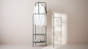 Clothes racks & stands